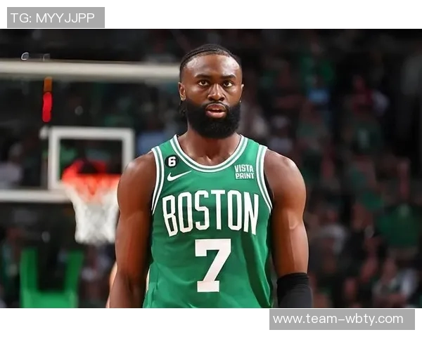 杰伦布朗强调沃尔什需保持谦逊以避免自满情绪影响表现 杰伦布朗强调沃尔什需保持谦逊以避免自满情绪影响表现